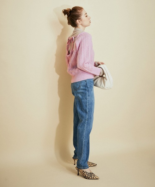 MADEMOISELLE ROPE'(マドモアゼル ロペ)の「バックリボンクロシェニットプルオーバー(ニット/セーター・レディース・オフホワイト/ピンク・38)」の4枚目の写真