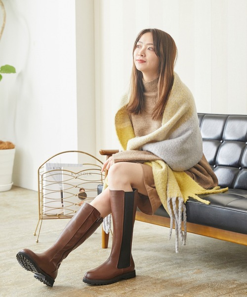 welleg（ウェレッグ）の「ふんわり ボリューム バルキーストール（ストール/ショール・レディース・ブルー/カーキ/イエロー/アイボリー/ブラウン/ライトグレー/パープル系その他/イエロー系その他/グリーン系その他・フリー）」の14枚目の写真