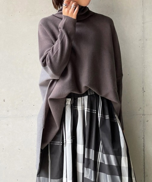 DouDou（ドゥドゥ）の「バイカラーポンチョニット（ニット/セーター・レディース・オフホワイト/チャコールグレー/ベージュ・FREE）」の16枚目の写真