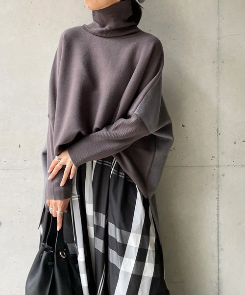 DouDou（ドゥドゥ）の「バイカラーポンチョニット（ニット/セーター・レディース・オフホワイト/チャコールグレー/ベージュ・FREE）」の13枚目の写真