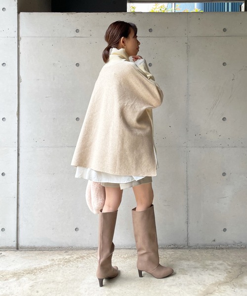 DouDou（ドゥドゥ）の「バイカラーポンチョニット（ニット/セーター・レディース・オフホワイト/チャコールグレー/ベージュ・FREE）」の7枚目の写真