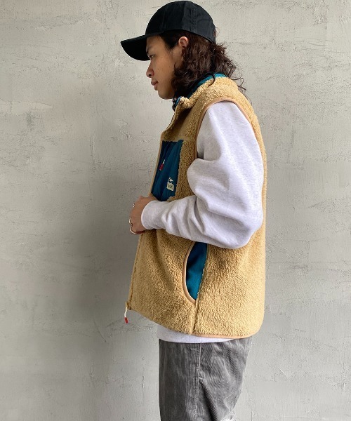 CHUMS（チャムス）の「[CHUMS/チャムス] ボンディングフリース ボアベスト（その他アウター・レディース・ブラック/ベージュ・M/L/XL）」の20枚目の写真