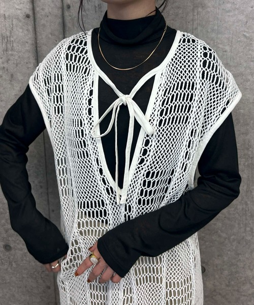 byYOUANCE（バイユアンス）の「シアーハイネックロンTEE（Tシャツ/カットソー・レディース・ブルー系その他/ブラック/グリーン系その他/ホワイト/ブラック系その他/その他2/その他1・FREE）」の2枚目の写真