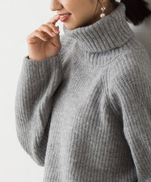 Pierrot（ピエロ）の「ふんわりウォッシャブルタートルニット（ニット/セーター・レディース・アイボリー/モカ/杢グレー・M/L）」の20枚目の写真