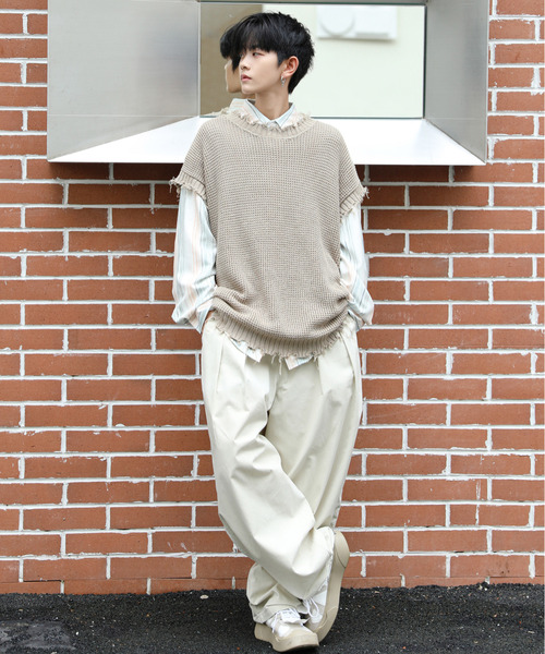 neos（ネオス）の「【neos -addictive design-】ビッグシルエット ダメージ加工 ラーベン編み ニット ベスト（ベスト・メンズ・ホワイト/ブラック/ベージュ/ブラウン/ブルーグレー/チャコール・MEDIUM/LARGE）」の7枚目の写真