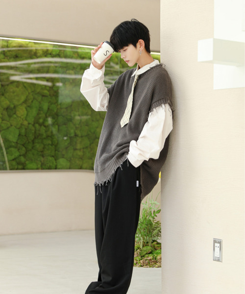 neos（ネオス）の「【neos -addictive design-】ビッグシルエット ダメージ加工 ラーベン編み ニット ベスト（ベスト・メンズ・ホワイト/ブラック/ベージュ/ブラウン/ブルーグレー/チャコール・MEDIUM/LARGE）」の22枚目の写真