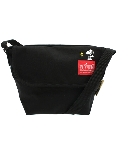 X-girl(エックスガール)の「MP Snoopy 1603JR 14AW(ショルダーバッグ・レディース・ブラック・ONE SIZE)」の1枚目の写真