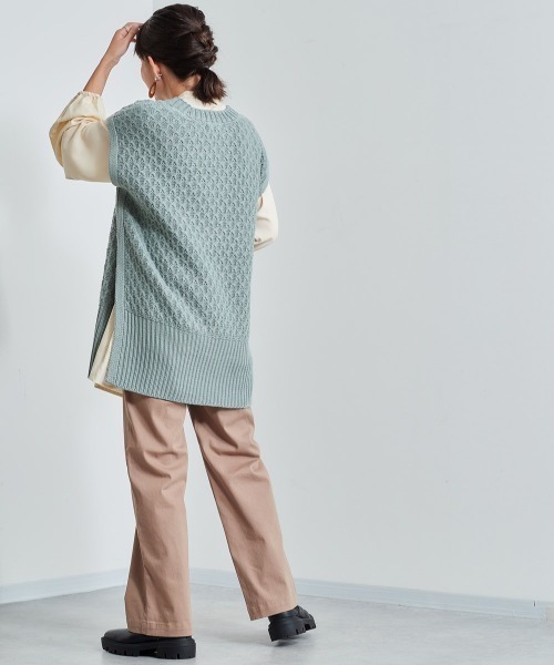 cepo(セポ)の「ケーブル編み ロングニットベスト(ベスト・レディース・ベージュ/サックスブルー/チャコール・M)」の15枚目の写真