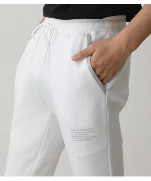 AZUL by moussy（アズールバイマウジー）の「CARDBOARD PANTS/カードボードパンツ（その他パンツ・メンズ・ブラック/ホワイト・LARGE/MEDIUM）」の9枚目の写真