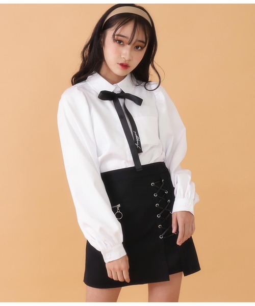 ANAP GiRL（アナップガール）の「2パターンリボン付シャツ【卒服