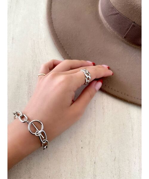 RESEXXY(リゼクシー)の「design chain ring(リング・レディース・シルバー/ゴールド・10/7/13)」の6枚目の写真