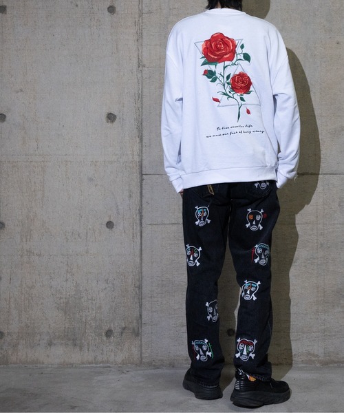 JOHN'S CLOSET（ジョンズクローゼット）の「【13】フラワー刺繍トレーナー（スウェット・メンズ・ブラック/ホワイト/ブラック系その他/ホワイト系その他・MEDIUM/LARGE）」の16枚目の写真