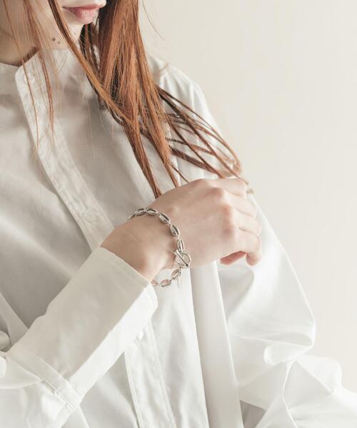 SMELLY（スメリー）の「ダエンメタルチェーンブレスレット（ブレスレット・レディース・シルバー・-）」の4枚目の写真