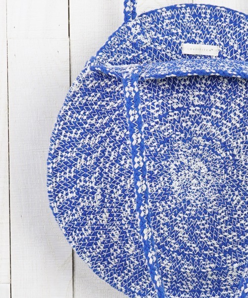 MILLION CARATS（ミリオンカラッツ）の「【LOVESTITCH】カリフォルニアの老舗ブランドが手掛けるラウンドトート（ショルダーバッグ・レディース・ブルー・FREE）」の4枚目の写真