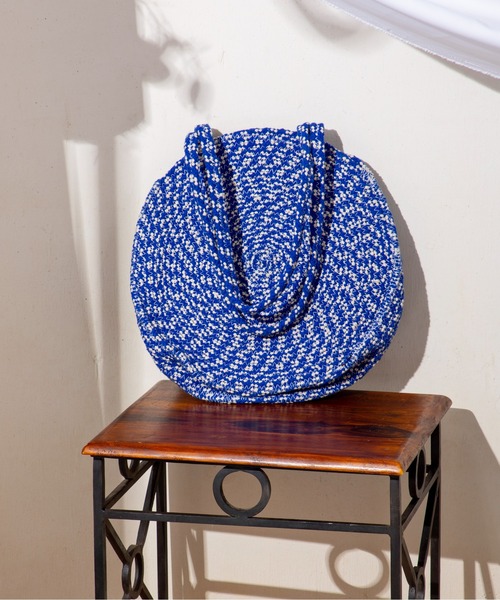 MILLION CARATS（ミリオンカラッツ）の「【LOVESTITCH】カリフォルニアの老舗ブランドが手掛けるラウンドトート（ショルダーバッグ・レディース・ブルー・FREE）」の6枚目の写真