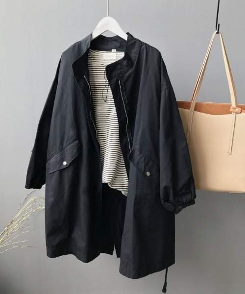 MAISON BREEZE(メゾンブリーズ)の「【MAISON BREEZE】ライトモッズコート M-65 KNF(モッズコート・レディース・ブラック/ベージュ/グレー・FREE)」の2枚目の写真