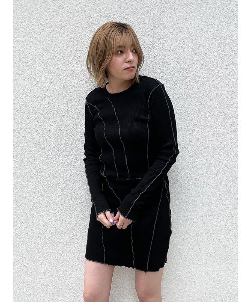 ENVYM（アンビー）の「スイッチングリブＴＯＰＳ（Tシャツ/カットソー・レディース・ブラック/グレー・FREE）」の3枚目の写真