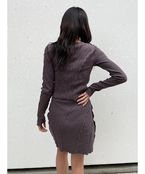 ENVYM（アンビー）の「スイッチングリブＴＯＰＳ（Tシャツ/カットソー・レディース・ブラック/グレー・FREE）」の8枚目の写真