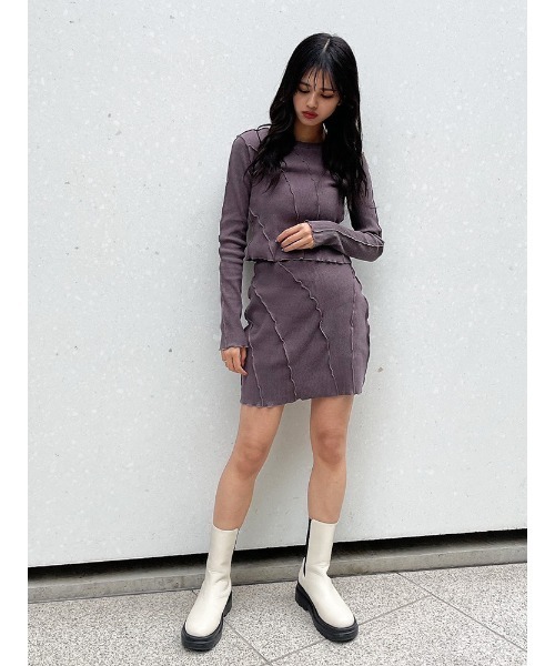 ENVYM（アンビー）の「スイッチングリブＴＯＰＳ（Tシャツ/カットソー・レディース・ブラック/グレー・FREE）」の12枚目の写真