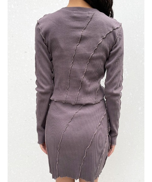 ENVYM（アンビー）の「スイッチングリブＴＯＰＳ（Tシャツ/カットソー・レディース・ブラック/グレー・FREE）」の18枚目の写真