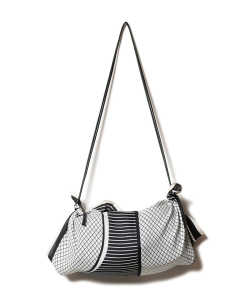 LAYMEE（レイミー）の「Scarf bag / スカーフバッグ（ショルダーバッグ・レディース・グリーン/ブラック/ピンクベージュ・FREE）」の4枚目の写真