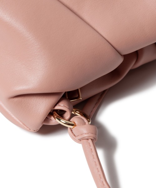 LAYMEE（レイミー）の「Scarf bag / スカーフバッグ（ショルダーバッグ・レディース・グリーン/ブラック/ピンクベージュ・FREE）」の21枚目の写真