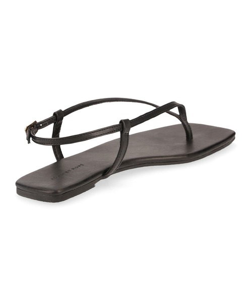 ADAM ET ROPE'（アダムエロペ）の「スクエアストラップビーチサンダル（サンダル・レディース・ベージュ/グレー/ブラック・23.0cm/24.5cm/24.0cm/23.5cm）」の4枚目の写真