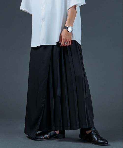 Ellno Loset（エルノロゼット）の「ラッププリーツパンツ（その他パンツ・メンズ・ブラック・SMALL/MEDIUM/LARGE）」の21枚目の写真