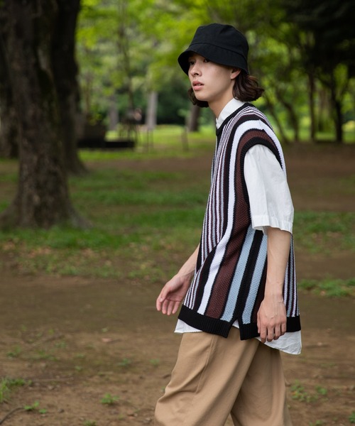 WEGO(ウィゴー)の「WEGO/レトロストライプニットベスト(ベスト・メンズ・ブラック/ダークグリーン・LARGE/MEDIUM)」の6枚目の写真