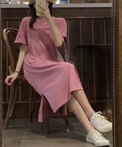 Dream garden(ドリームガーデン)の「サイドスリット Tシャツワンピース(ワンピース・レディース・ブラック/ピンク・M/L/2XL/XL)」の15枚目の写真