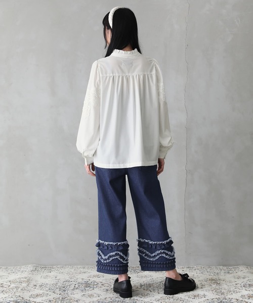 somari imagination（ソマリ イマジネーション）の「『フリルデザインクロップドデニムパンツ』（デニムパンツ・レディース・インディゴブルー・2/1）」の8枚目の写真