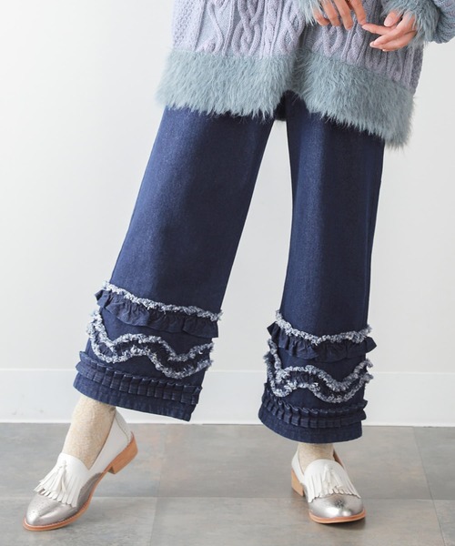 somari imagination（ソマリ イマジネーション）の「『フリルデザインクロップドデニムパンツ』（デニムパンツ・レディース・インディゴブルー・2/1）」の12枚目の写真