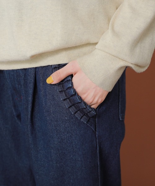 somari imagination（ソマリ イマジネーション）の「『フリルデザインクロップドデニムパンツ』（デニムパンツ・レディース・インディゴブルー・2/1）」の16枚目の写真