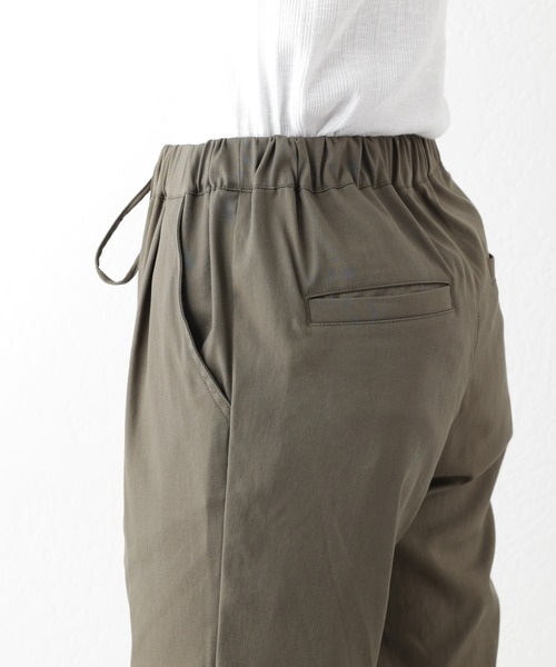 OUVRAGE CLASSE（ウヴラージュクラス）の「裾ねじりパンツ（その他パンツ・レディース・ブラック/ベージュ/カーキ/ライトベージュ・FREE/LARGE）」の18枚目の写真