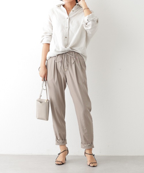 OUVRAGE CLASSE（ウヴラージュクラス）の「裾ねじりパンツ（その他パンツ・レディース・ブラック/ベージュ/カーキ/ライトベージュ・FREE/LARGE）」の6枚目の写真