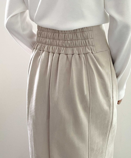 classicalelf(クラシカルエルフ)の「上品魅え。スエードポンチハイウエストナローロングスカート(スカート・レディース・ブラック/ブラウン/グリーン/ベージュ系その他・MEDIUM/LARGE/X-LARGE/SMALL)」の15枚目の写真