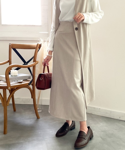 classicalelf(クラシカルエルフ)の「上品魅え。スエードポンチハイウエストナローロングスカート(スカート・レディース・ブラック/ブラウン/グリーン/ベージュ系その他・MEDIUM/LARGE/X-LARGE/SMALL)」の6枚目の写真