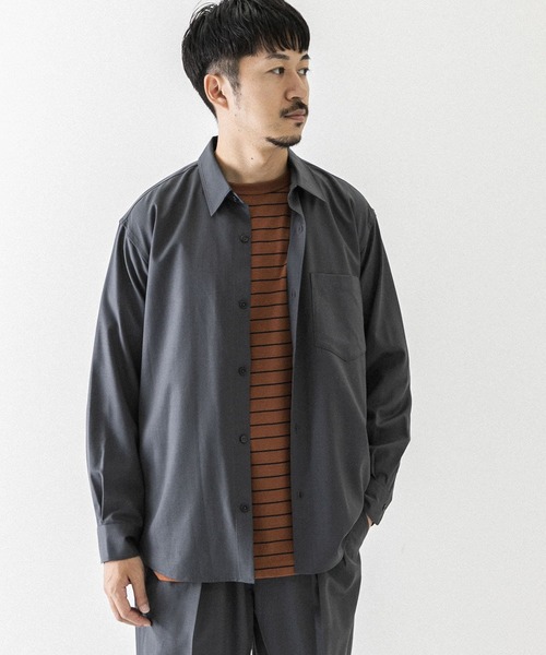 URBAN RESEARCH(アーバンリサーチ)の「WASHABLEウールレギュラーシャツ(シャツ/ブラウス・メンズ・グリーン/チャコールグレー/バーガンディー・SMALL/MEDIUM/LARGE)」の2枚目の写真