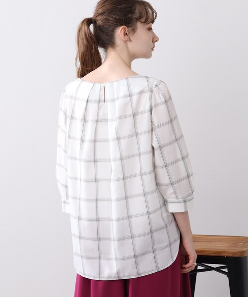 DRESKIP（ドレスキップ）の「◆【上品シルエット】お袖タック アソートブラウス（シャツ/ブラウス・レディース・ホワイト系4/ブラウン系2/ベージュ系1/ネイビー系1/サンドベージュ/マスタード・02/03/04）」の7枚目の写真