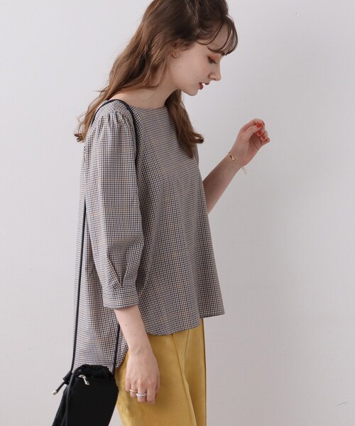 DRESKIP（ドレスキップ）の「◆【上品シルエット】お袖タック アソートブラウス（シャツ/ブラウス・レディース・ホワイト系4/ブラウン系2/ベージュ系1/ネイビー系1/サンドベージュ/マスタード・02/03/04）」の9枚目の写真