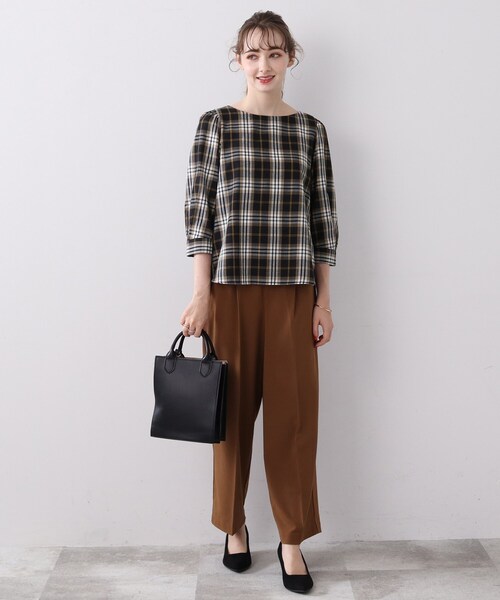 DRESKIP（ドレスキップ）の「◆【上品シルエット】お袖タック アソートブラウス（シャツ/ブラウス・レディース・ホワイト系4/ブラウン系2/ベージュ系1/ネイビー系1/サンドベージュ/マスタード・02/03/04）」の15枚目の写真