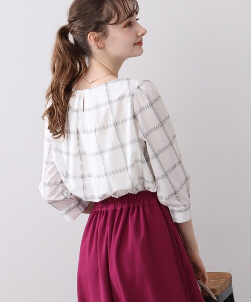 DRESKIP（ドレスキップ）の「◆【上品シルエット】お袖タック アソートブラウス（シャツ/ブラウス・レディース・ホワイト系4/ブラウン系2/ベージュ系1/ネイビー系1/サンドベージュ/マスタード・02/03/04）」の16枚目の写真