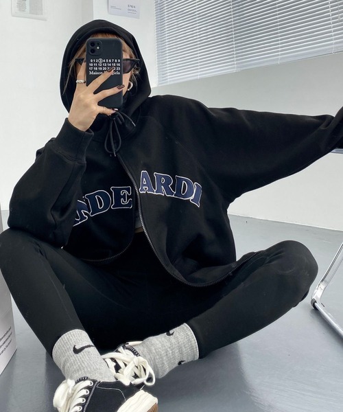 ANDEARDIサテンロゴルーズシルエットパーカー【ZOZOTOWN限定