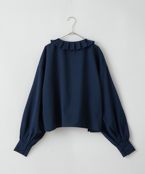 BONLECILL(ボンルシール)の「ボリュームスリーブ プリーツカラークロップドシャツ(シャツ/ブラウス・レディース・アイボリー/ネイビー/ブラック/ブラック系1/ブラウン系1・FREE)」の9枚目の写真