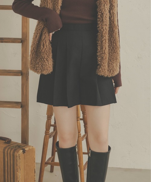 Ambre Neige（アンブルネージュ）の「プリーツキュロットショートパンツ／WEB/EC限定商品（その他パンツ・レディース・ブラック/ダークブラウン/ベージュ/アイボリー・FREE）」の2枚目の写真