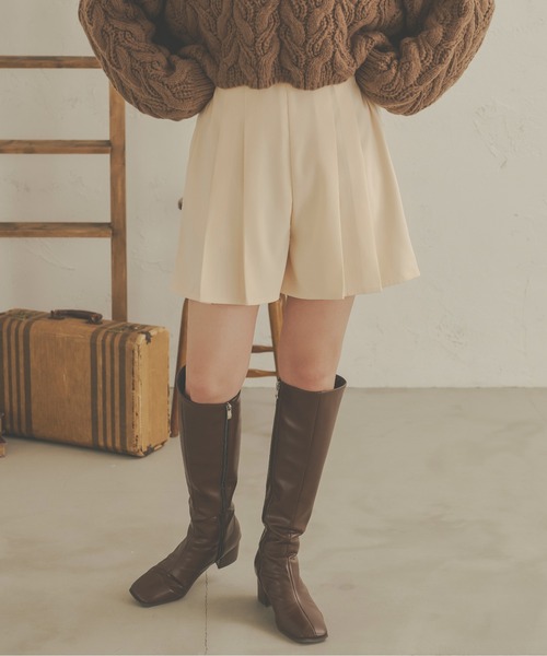 Ambre Neige（アンブルネージュ）の「プリーツキュロットショートパンツ／WEB/EC限定商品（その他パンツ・レディース・ブラック/ダークブラウン/ベージュ/アイボリー・FREE）」の8枚目の写真