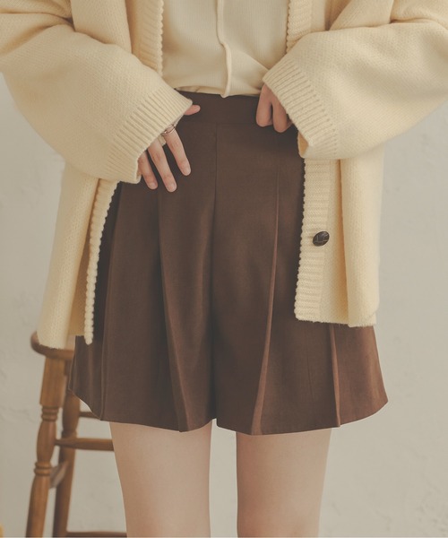 Ambre Neige（アンブルネージュ）の「プリーツキュロットショートパンツ／WEB/EC限定商品（その他パンツ・レディース・ブラック/ダークブラウン/ベージュ/アイボリー・FREE）」の10枚目の写真