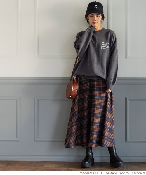 coca（coca）（コカ）の「ボリューム袖プリントスウェット（スウェット・レディース・チャコール/グレイッシュベージュ/ブラック/ブルー・M/L）」の7枚目の写真