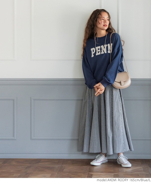 coca（coca）（コカ）の「ボリューム袖プリントスウェット（スウェット・レディース・チャコール/グレイッシュベージュ/ブラック/ブルー・M/L）」の16枚目の写真