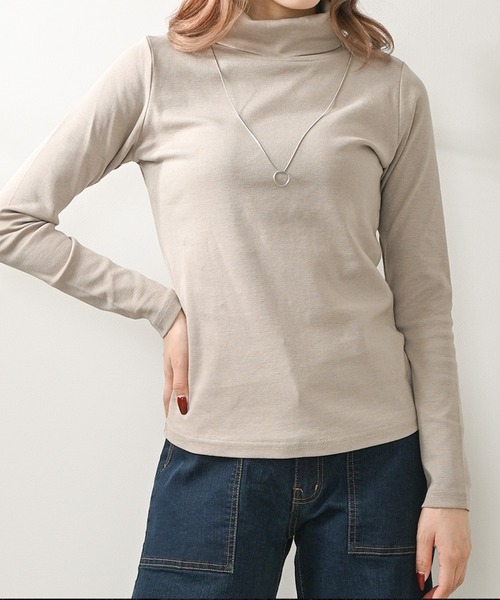 Felt-Maglietta(フェルトマリエッタ)の「コットンハイネックカットソー(Tシャツ/カットソー・レディース・チャコール/オフホワイト/ブラック/グレイッシュベージュ・MEDIUM/LARGE/X-LARGE)」の4枚目の写真